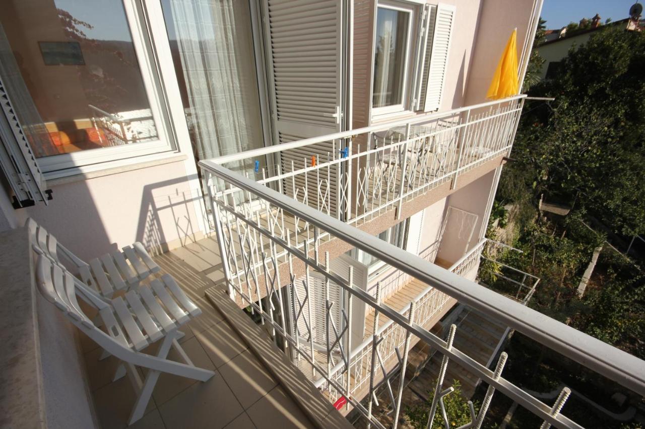 Apartments With A Parking Space Rabac, Labin - 7410 Exterior foto